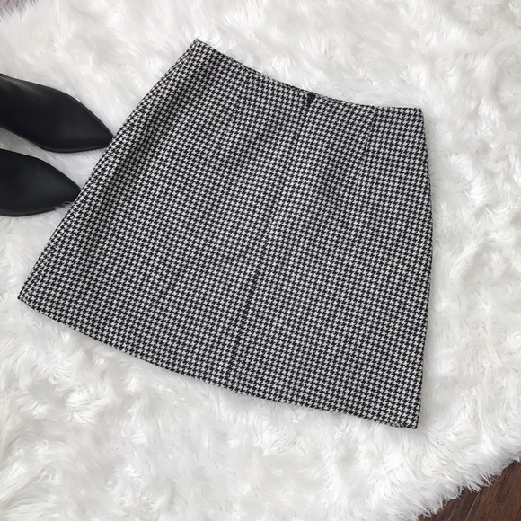 Express Houndstooth Blazer Skirt Suit Set - Picture 7 of 10